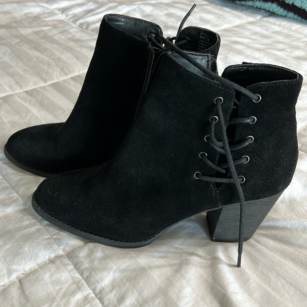 JESSICA SIMPSON leather black Heel ankle Booties 8M